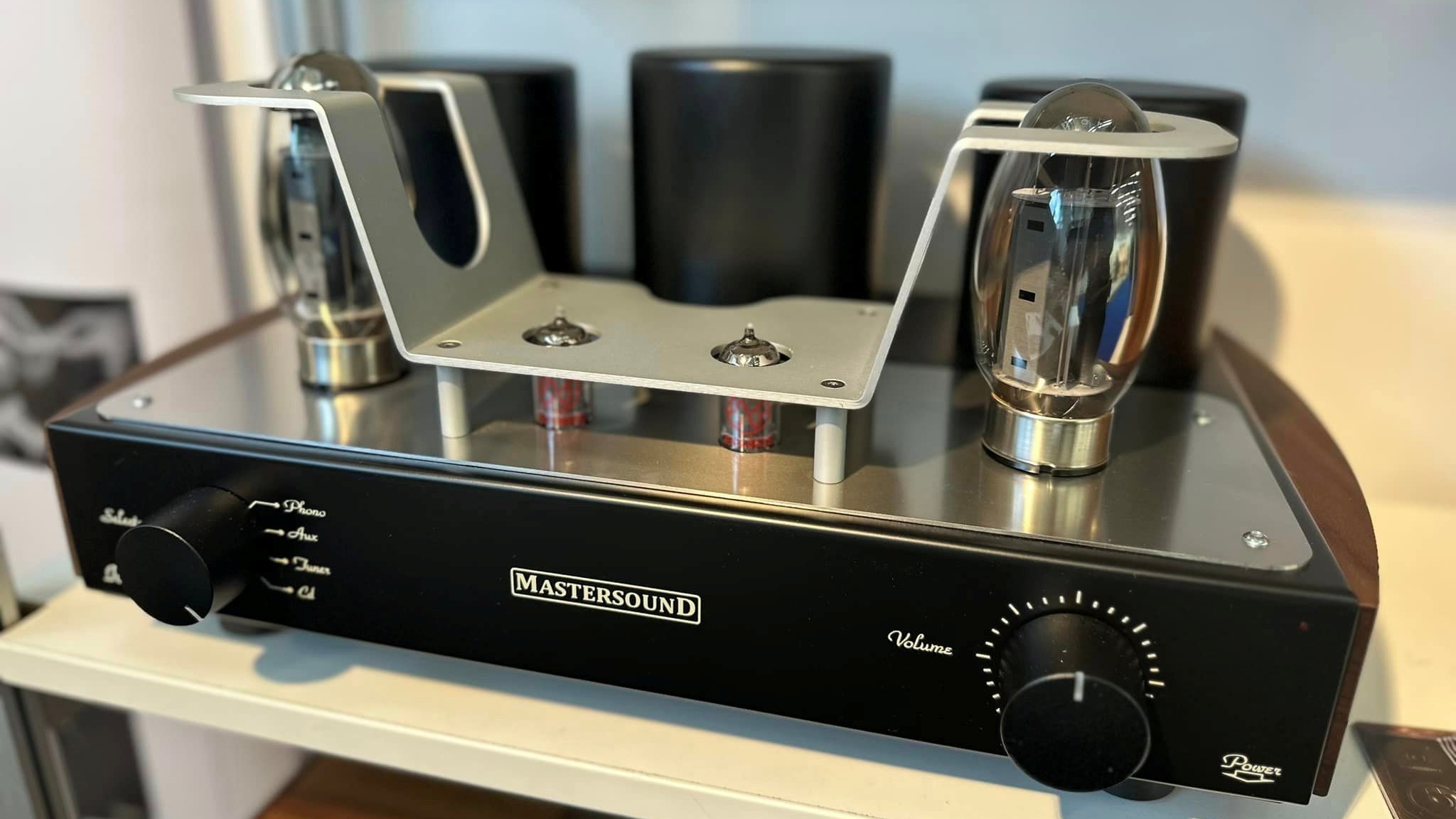 MastersounD Icona và Booster: Hai sản phẩm amply đèn KT150 'Class A’ đầu tiên của thương hiệu đến từ nước Ý