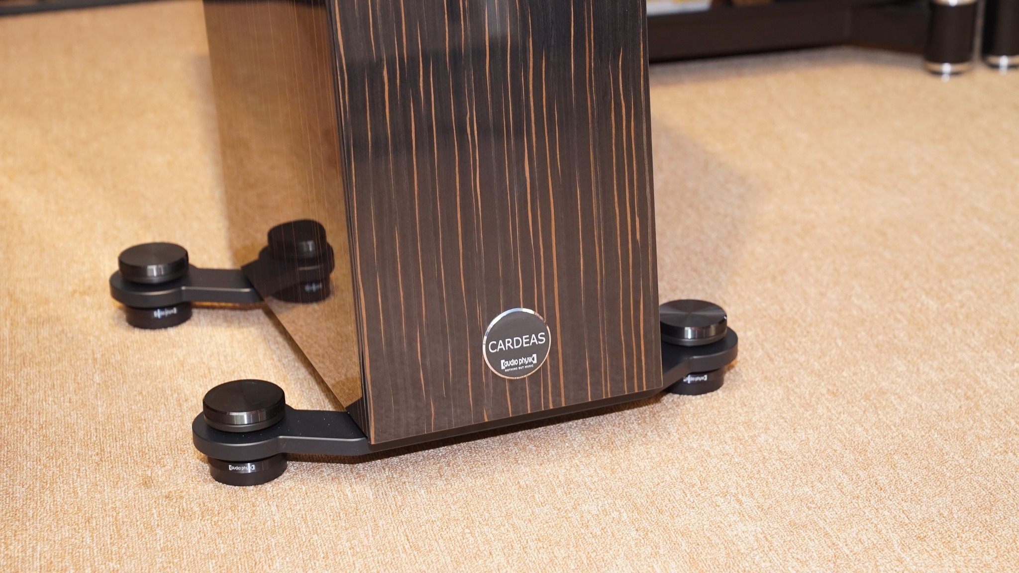 Audio Physic trình làng Cardeas, đôi loa ultra hi-end với giá bán gần 1,3 tỷ đồng