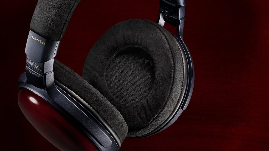 Audio-Technica ATH-AWX7000 Media LAB.jpg