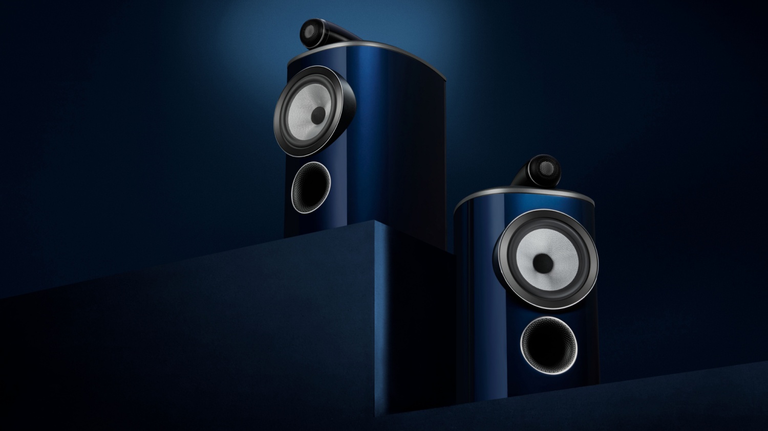 Audio_LAB_B&W - 805 D4 Signature Midnight Blue Metallic - Social Beauty 2 - 16x9.jpg