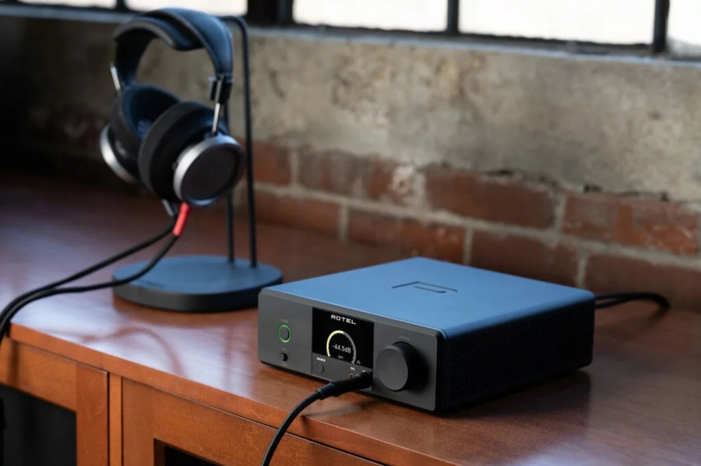 Audio_Lab_Rotel_DX3_Rotel-DX-3-Lifestyle-1024x683.jpg