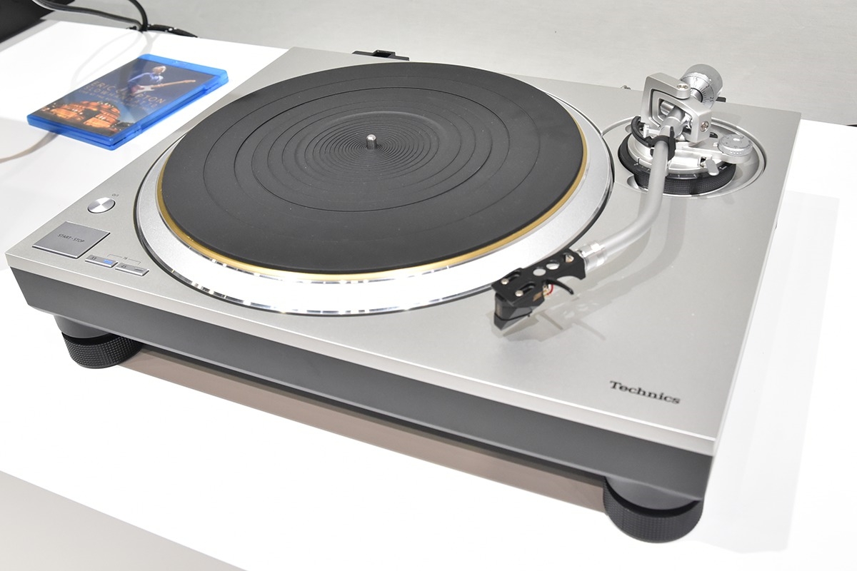 Technics SL-1300G: Tiếp nối truyền thống mâm than Direct Drive với công nghệ Delta Sigma Drive