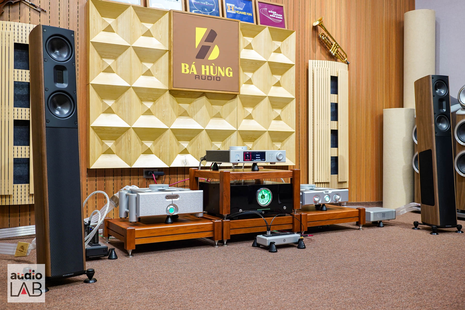 Bá Hùng Audio và Nguyễn Audio tổ chức offline Scansonic MB-3.5B ghép Chord Ultima 5, khai thác hết sở trường của từng thiết bị