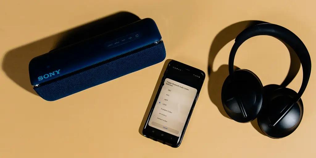Bạn có biết âm thanh được truyền qua Bluetooth đến tai nghe như thế nào không?