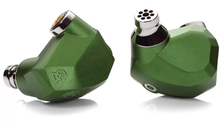 Campfire Audio Andromeda Emerald Sea và Solaris Stellar Horizon: Dòng tai nghe thiết kế  "dị", giá từ 37 triệu đồng