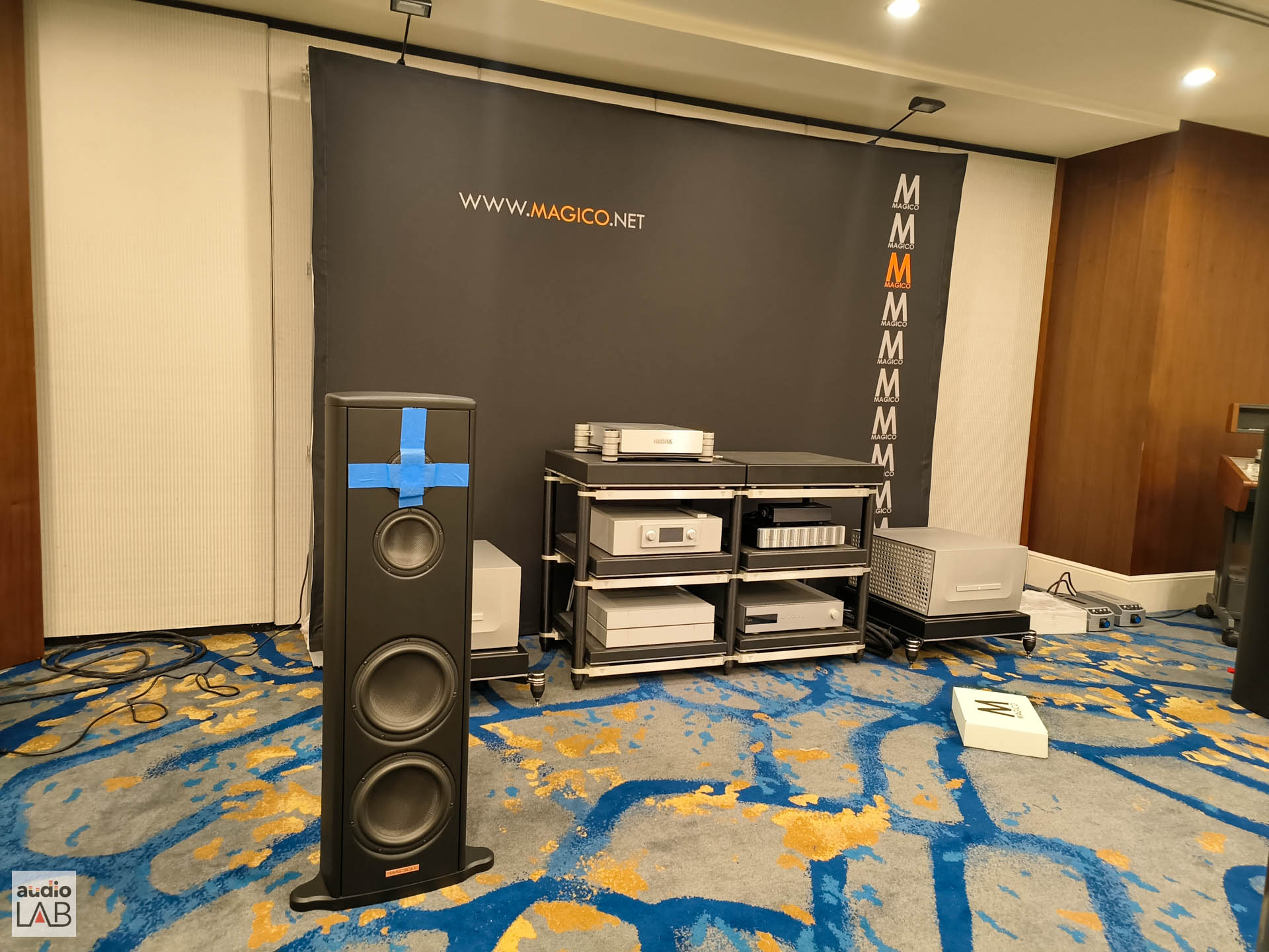 Cong-tac-chuan-bi-trien-lam-am-thanh-trieu-do-viet-nam-hi-end-show-2023-ha-noi-audio-lab (9 of...jpg