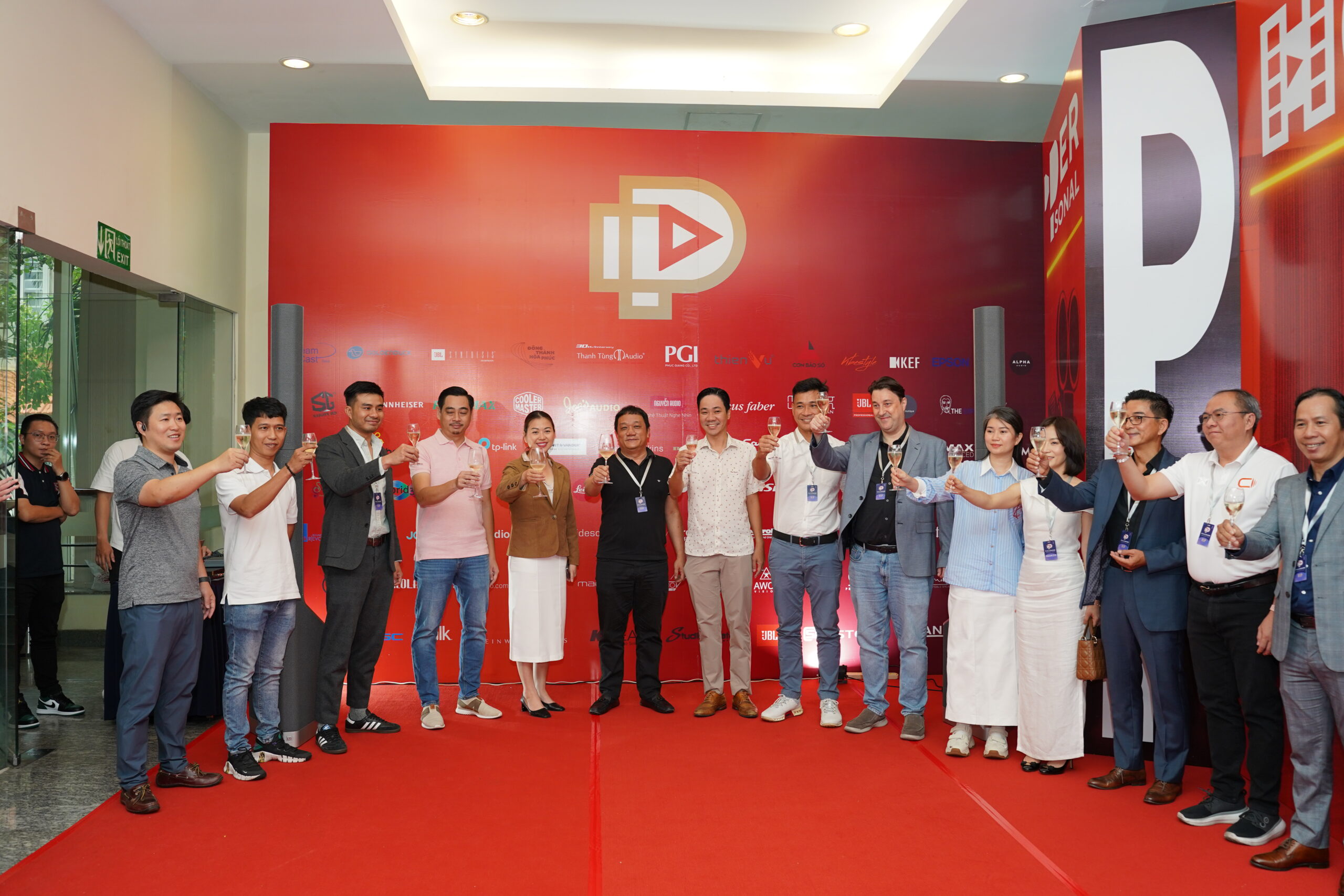 P.H.E Show 2024: Triển Lãm Thiết Bị Giải Trí Cao Cấp Cho Cá Nhân Và Gia Đình Chính Thức Khai Mạc