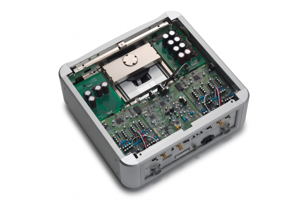 Esoteric Grandioso K1XE Media LAB 2.jpg