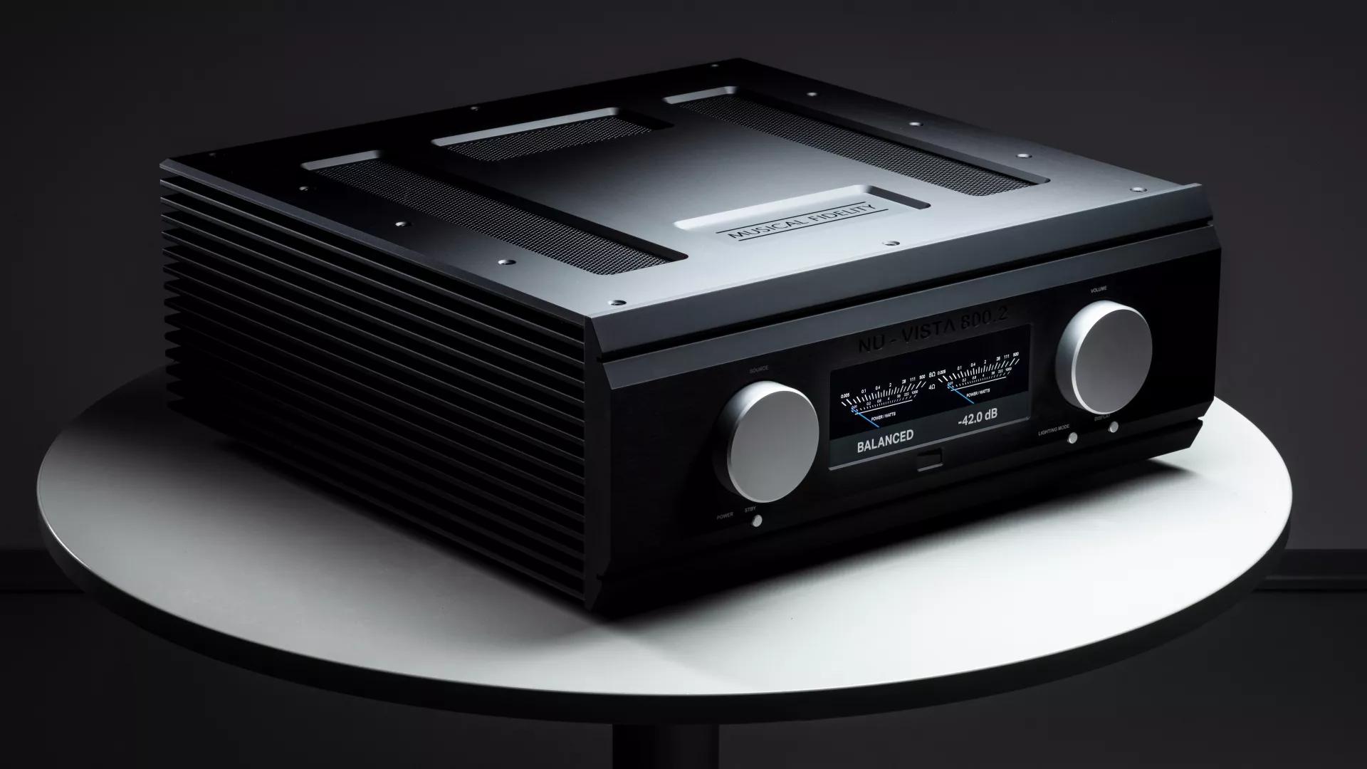 Musical Fidelity giới thiệu dòng amplifier tích hợp đầu bảng Nu-Vista 800.2, giá 13.000 USD