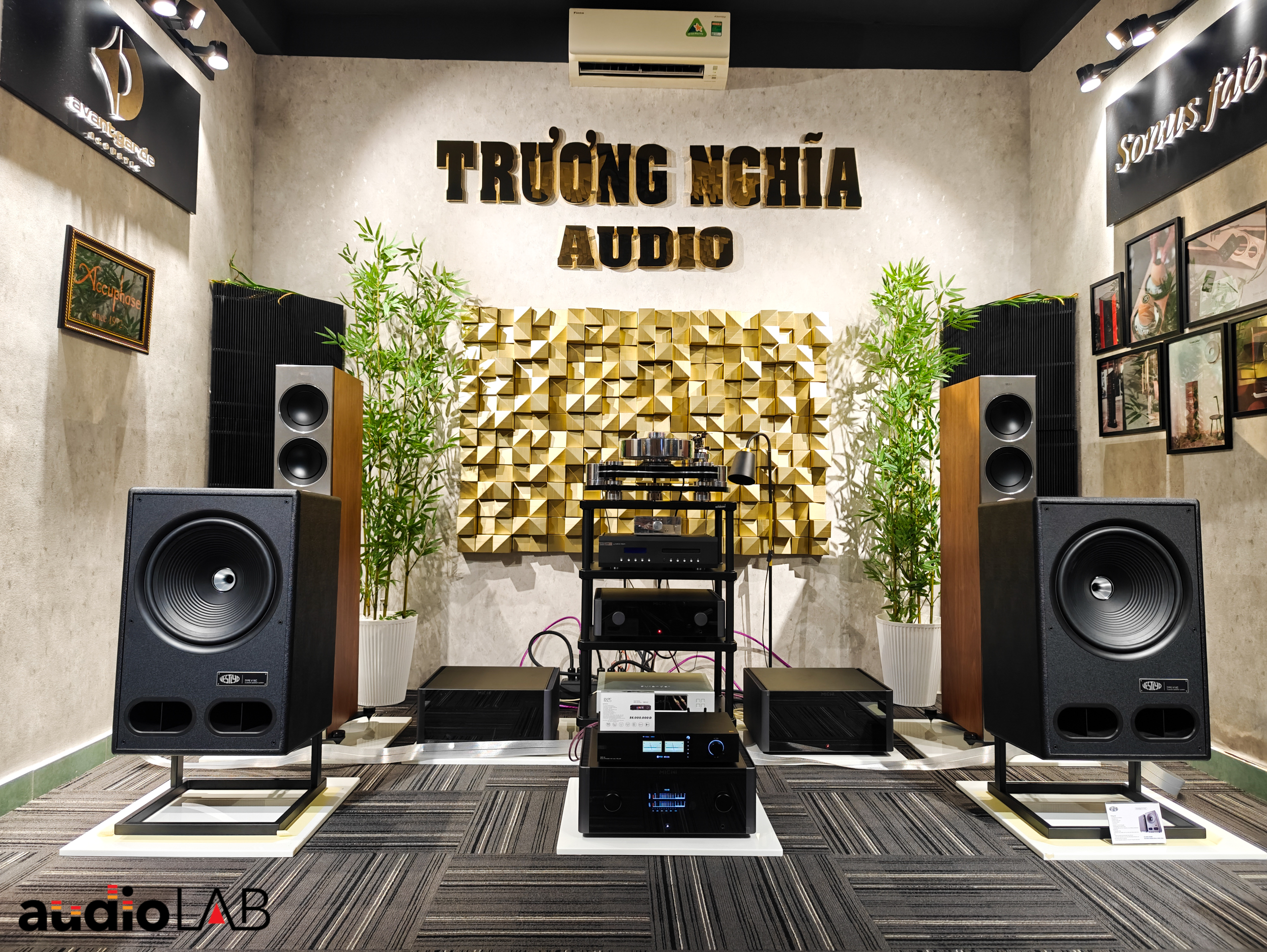 Offline trải nghiệm loa Vestlyd V15C phối ghép cùng Rotel Michi X5 S2 tại Trương Nghĩa Audio