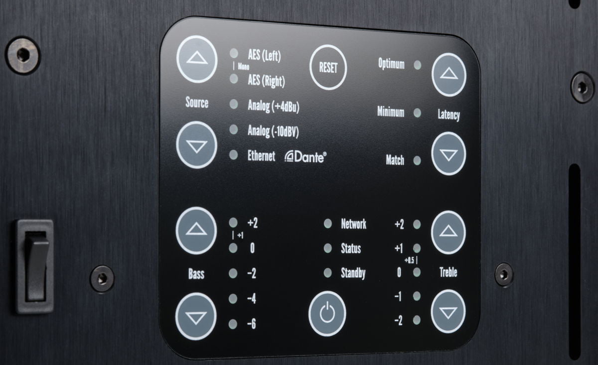 kii-seven-onboard-status-controls.jpg