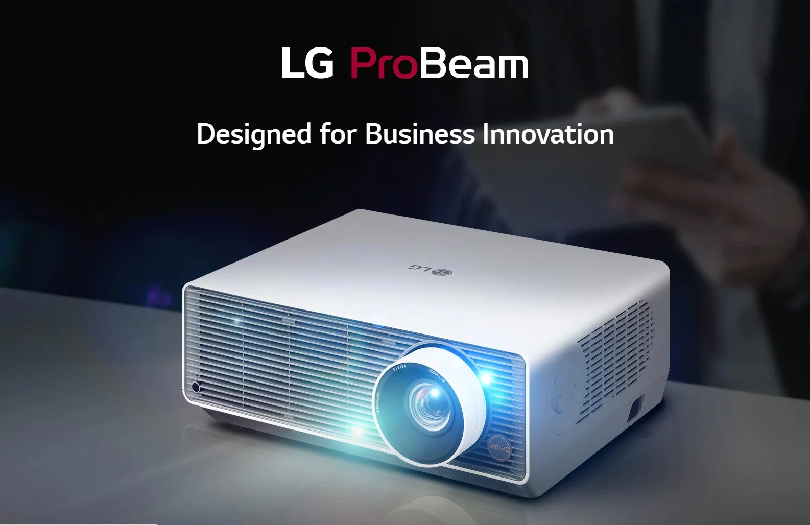 LG ProBeam BU60PSM ra mắt: Máy chiếu 4K chuẩn điện ảnh 21:9, giá 4200 USD