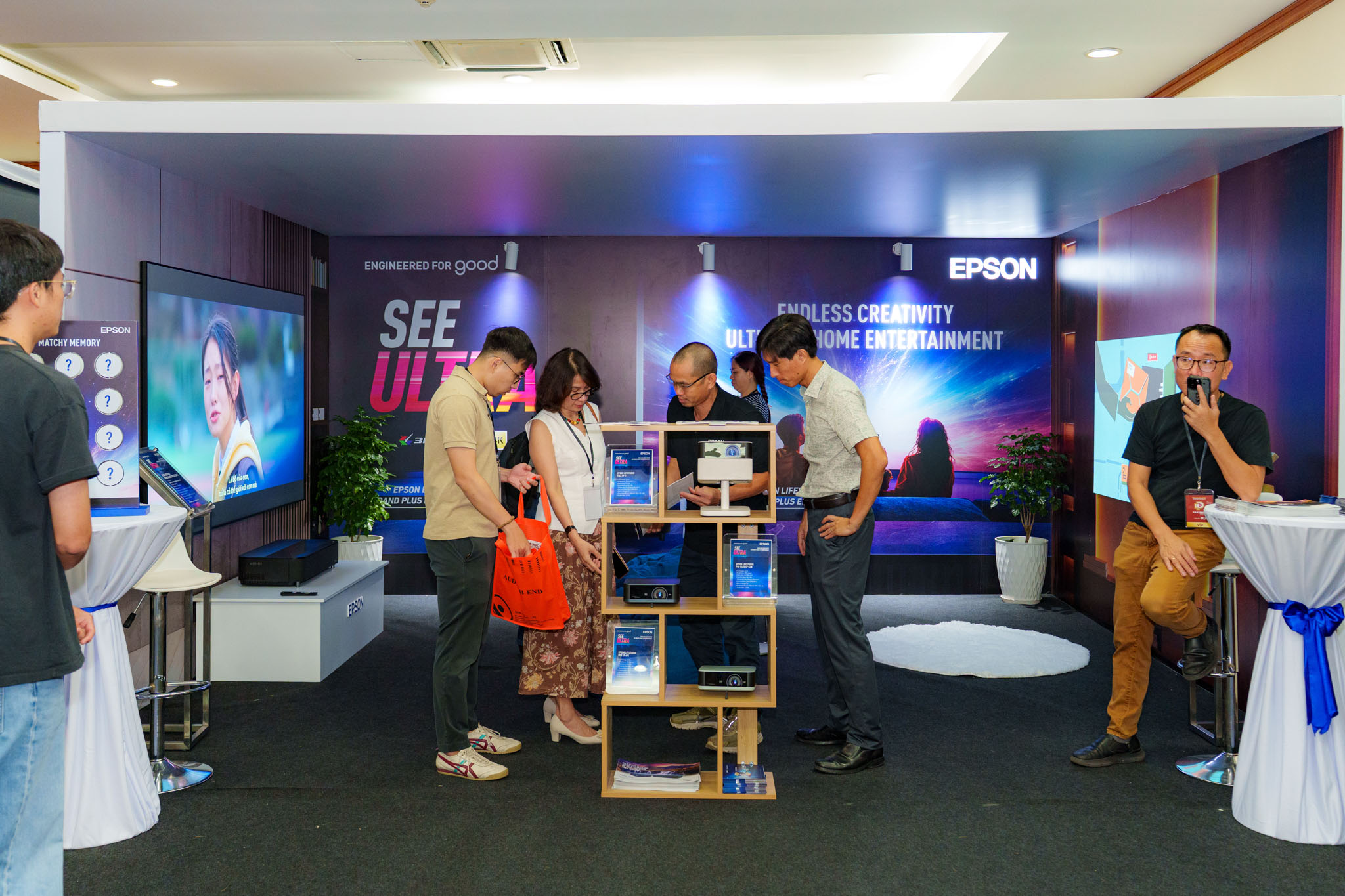 EPSON tại P.H.E Show 2026: Khi màn hình lớn trở thành một phần tự nhiên của không gian sống