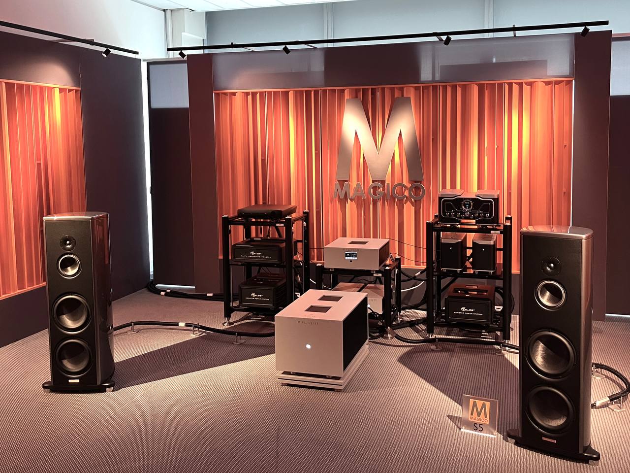 [High End Munich 2024] Chiêm ngưỡng cặp loa được các Audiophile mong chờ nhất năm - Magico S5 2024