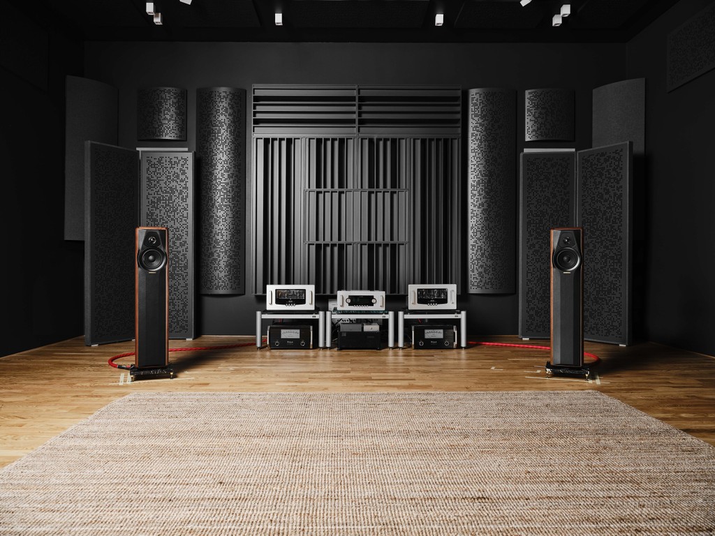 Maxima Amator mẫu loa cột đầu tiên của Sonus Faber Heritage Collection