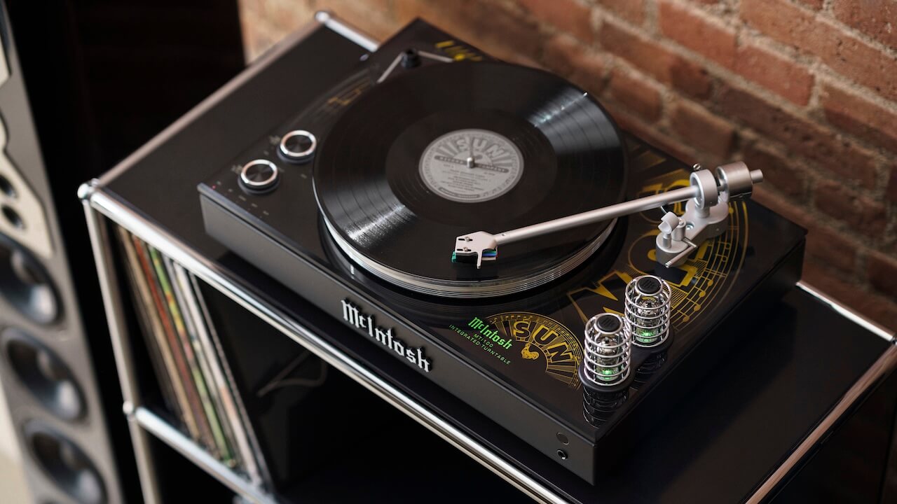McIntosh MTI100 Sun Records Turntable: Mâm đĩa than “all-in-one” chất Mỹ hoài niệm cho người yêu vinyl