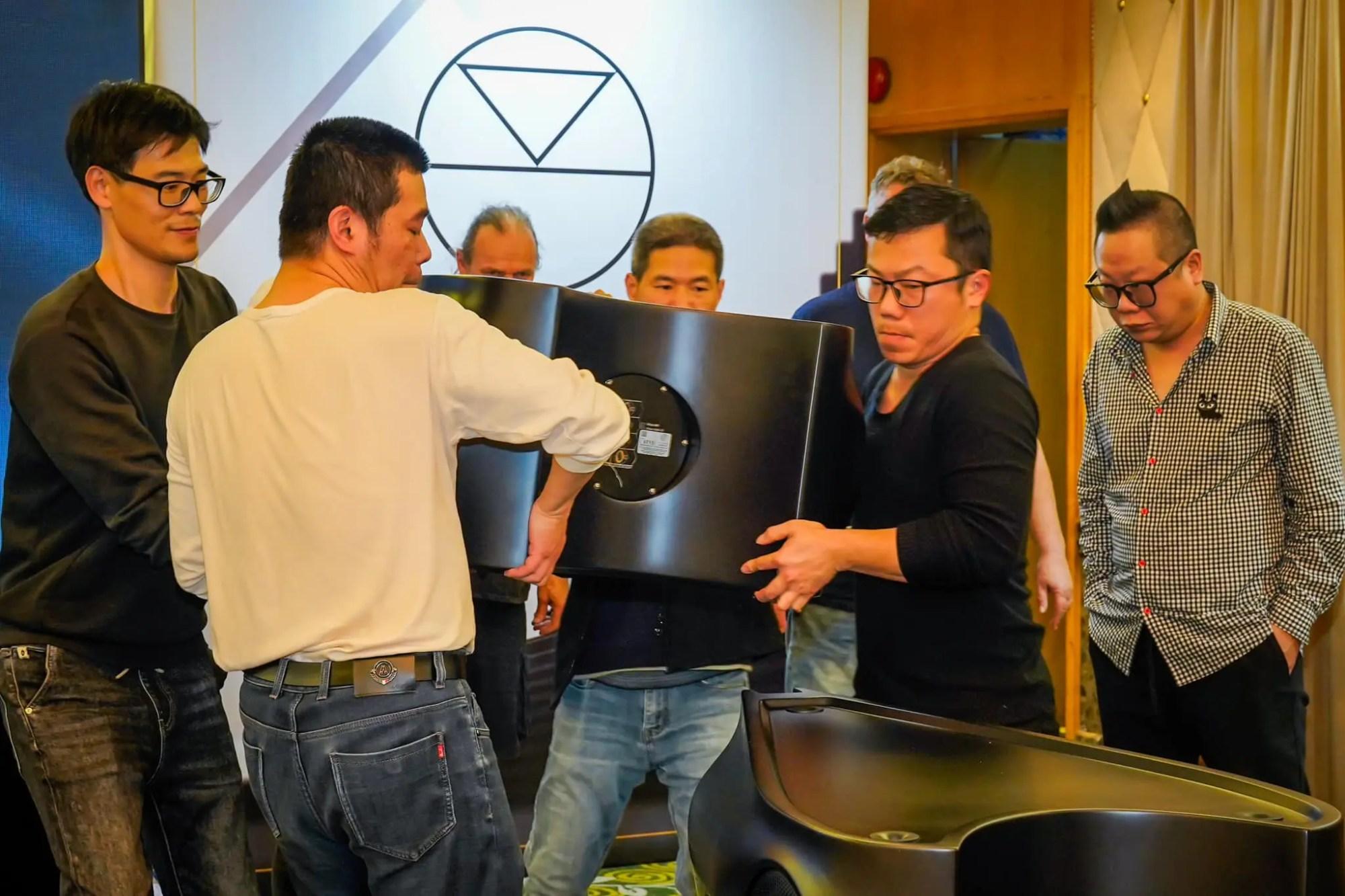 Mời xem bộ ảnh đập thùng siêu loa nửa triệu đô Vivid Moya M1 audio lab 20.jpg