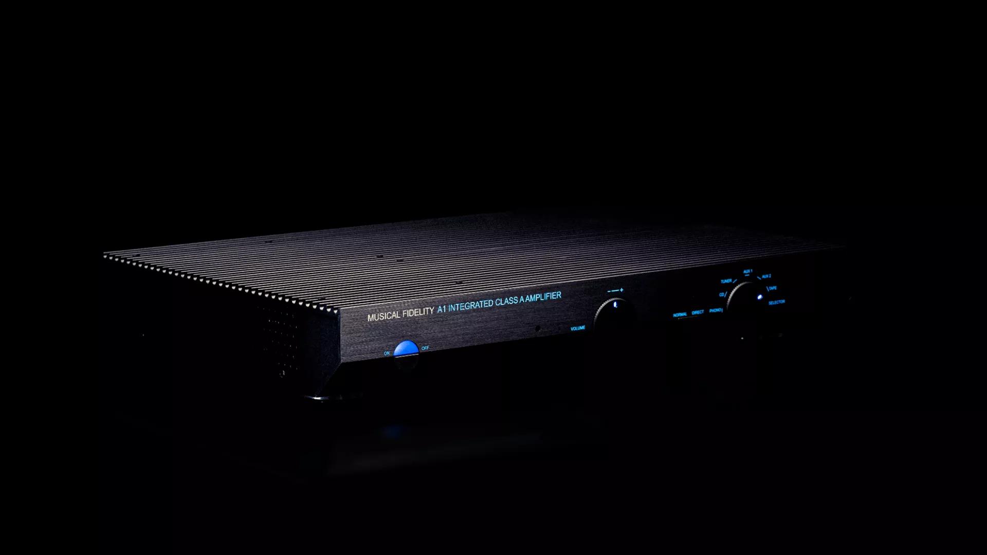 Musical Fidelity A1 2023 ra mắt: Amplifier tích hợp class A, thiết kế retro, giá 1699 USD