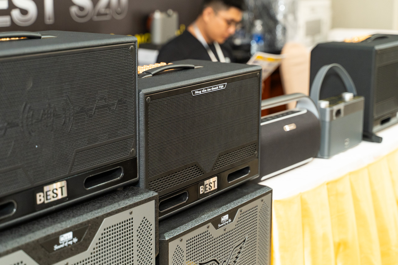 p.h.e show 2025-1.jpg