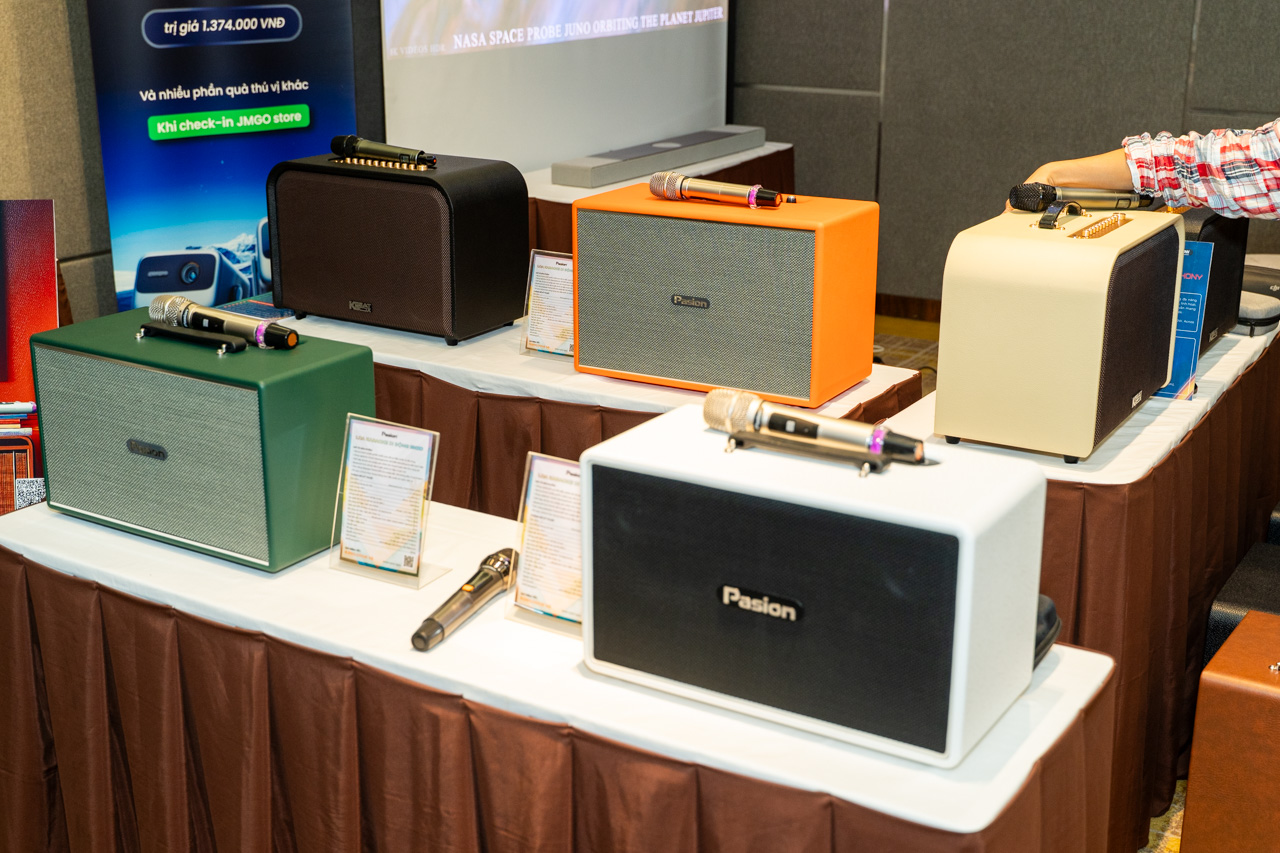 p.h.e show 2025-9.jpg