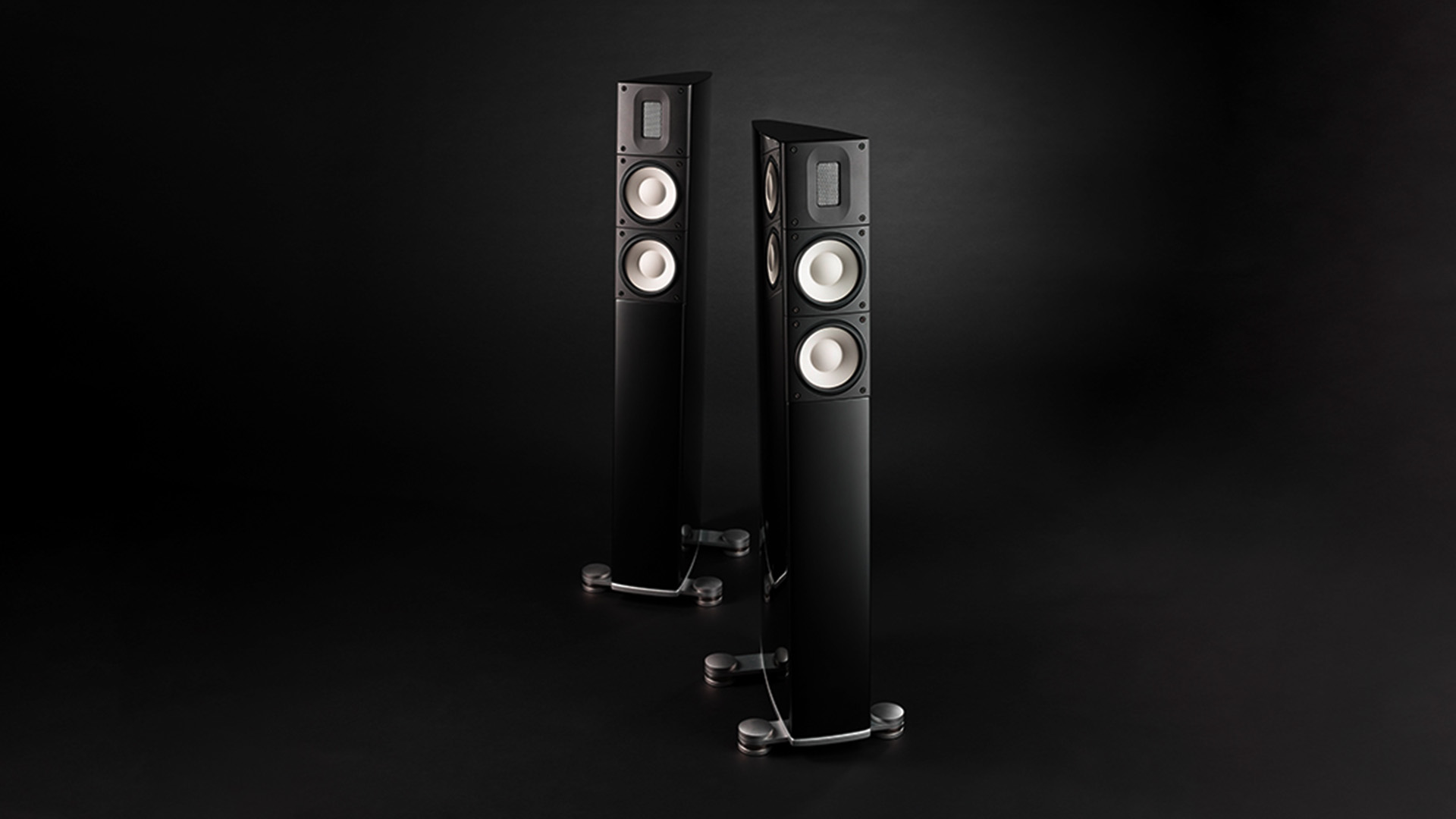 Raidho X2t mới, ấn tượng với trang bị driver tantalum và tweeter ribbon "thửa" từ siêu loa đầu bảng TD6