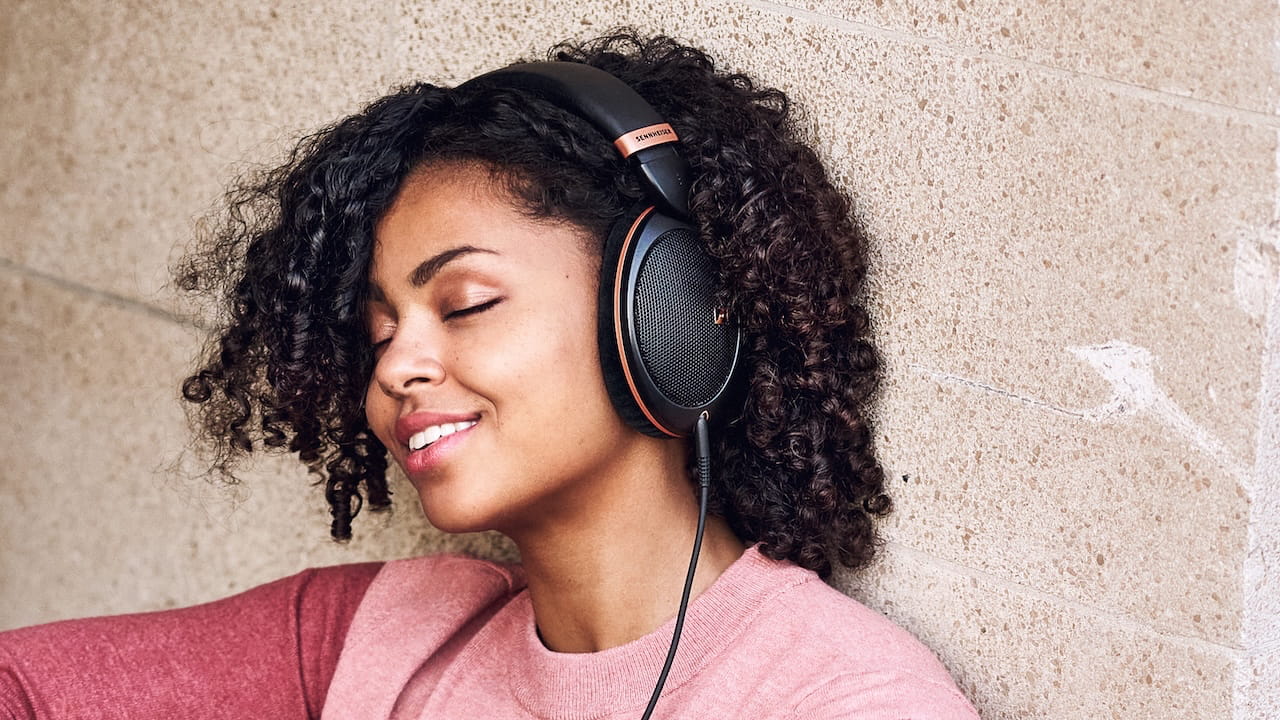 Sennheiser ra mắt tai nghe HD 505 – Thiết kế open-back, âm thanh cân bằng, giá 280 USD