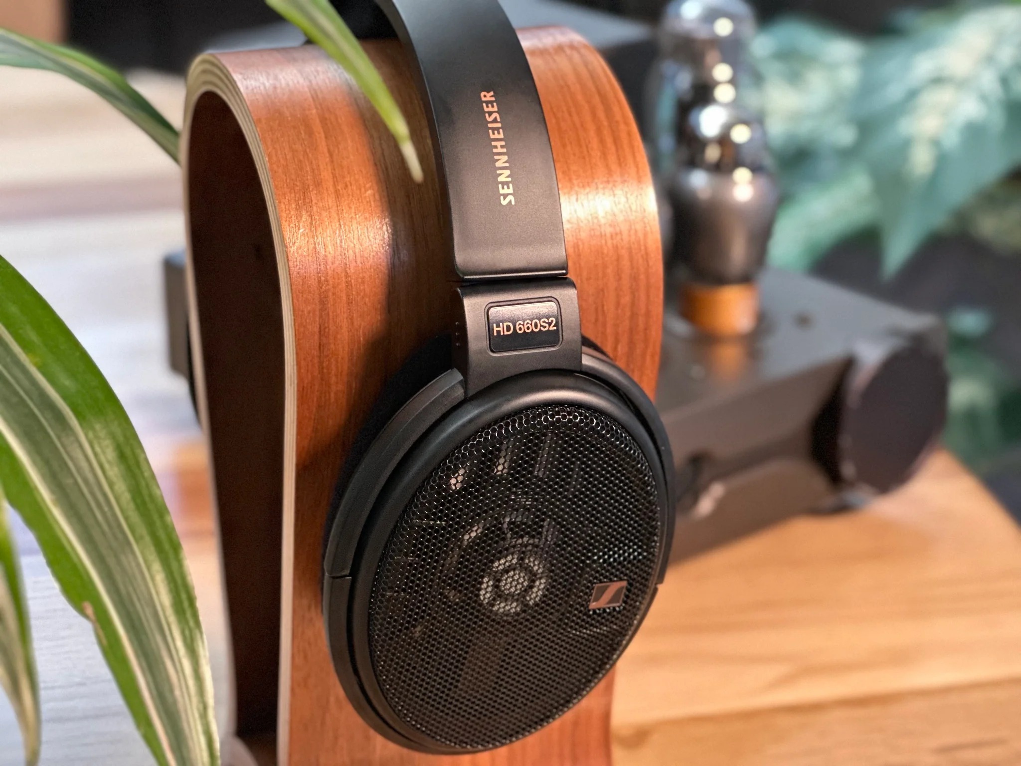 Sennheiser ra mắt tai nghe HD 660S2, phiên bản kế nhiệm của "huyền thoại" HD660