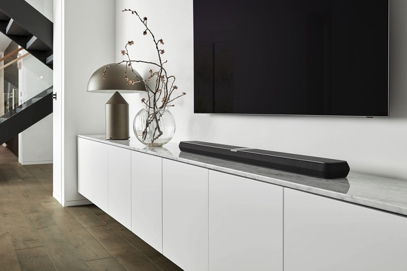 Bowers & Wilkins Panorama 3 - soundbar Atmos đầu tiên của hãng trang bị 13 củ loa cùng 2 sub