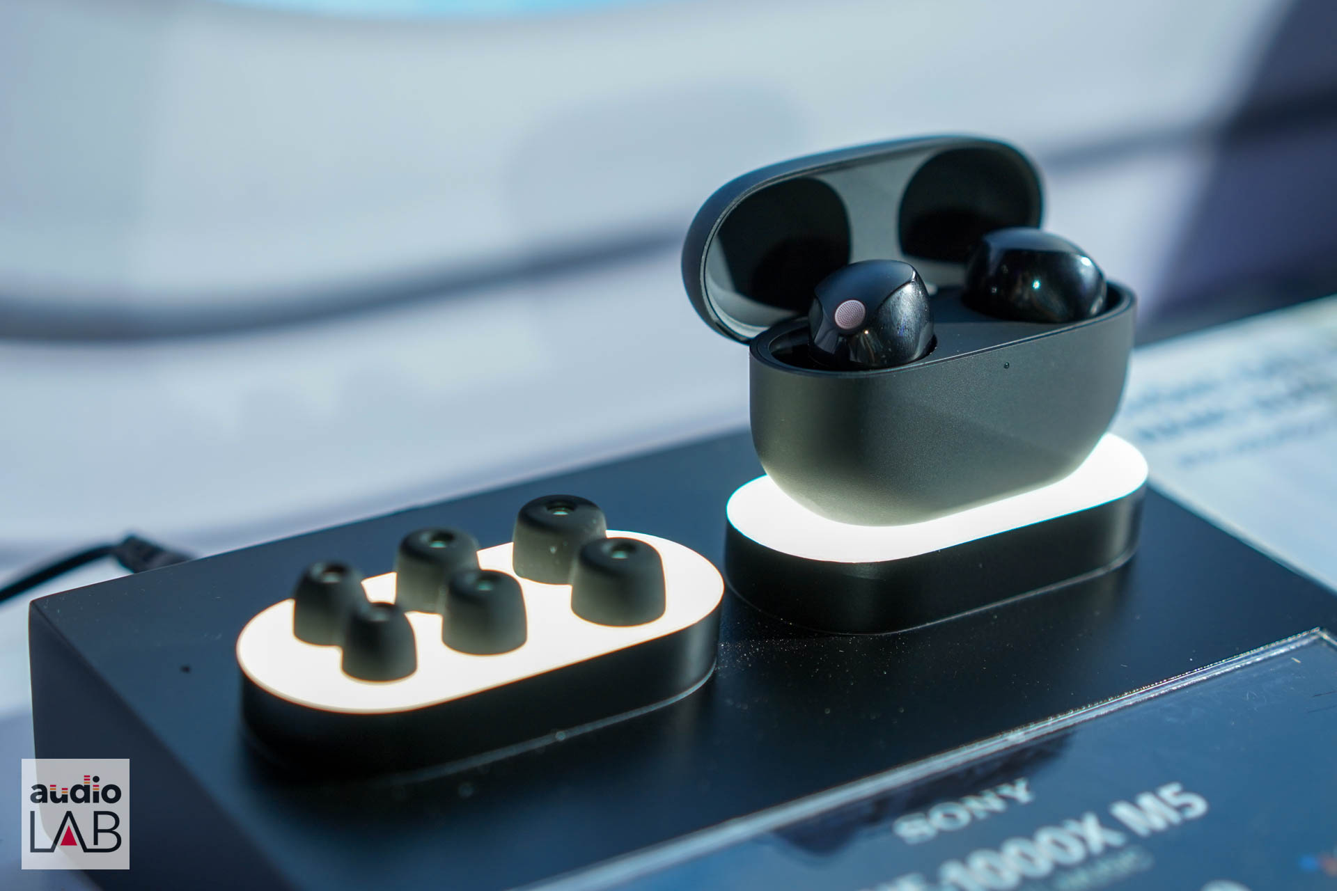 Tai nghe Sony WF-1000X M5 Audio LAB (1 of 12).jpg