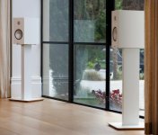 Blok ra mắt Axis Chân loa hi-fi Media LAB 2.jpg