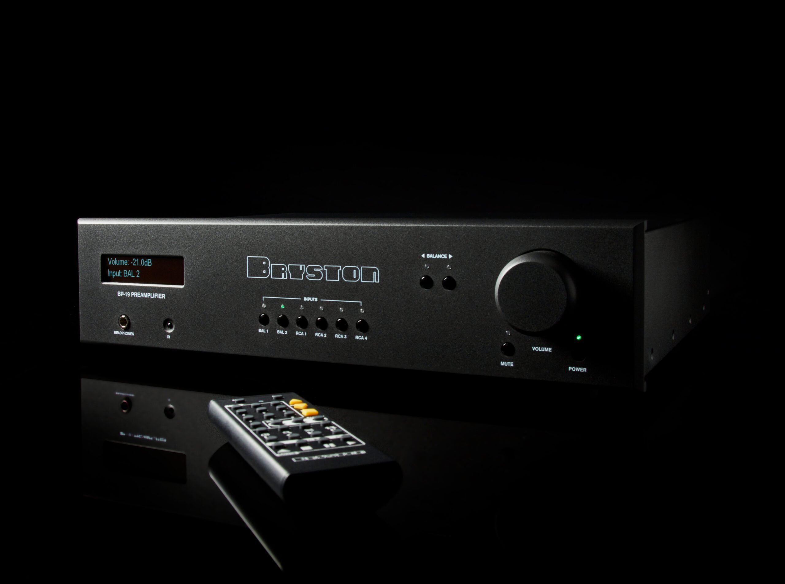 Bryston BP-19: Analog preamp tích hợp phono rất đáng sở hữu, tiếc chưa có mặt tại Việt Nam